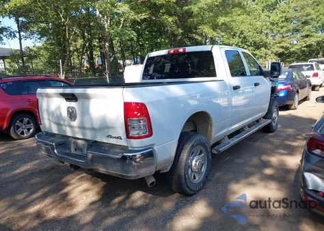 2024 Ram 2500 Tradesman 4X4 6'4 Box z USA, uszkodzony, nr VIN 3C6UR5CJ8RG138071